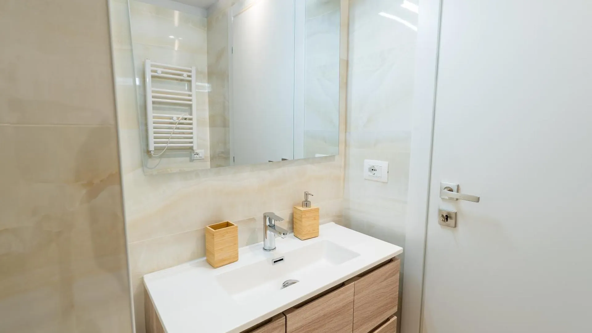 Palmanova Suites Milan Bed & Breakfast